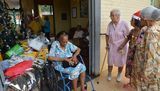 Vaga de cuidador de idoso é destaque do Balcão de Empregos desta terça-feira (19) (Antonio Cruz/ Agência Brasil)